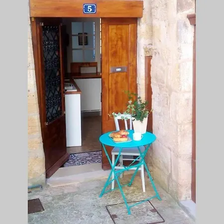 Maisonnette Au Coeur De La Cite Medievale. 펜션 사흘라 라 카네다